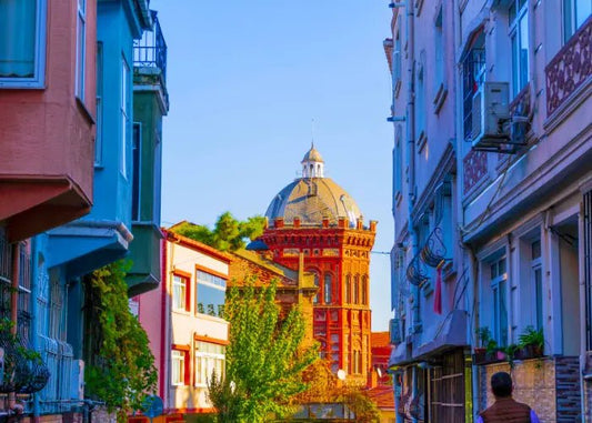 Istanbul's Colorful Gem: A Guide to Balat - Piantocoffee